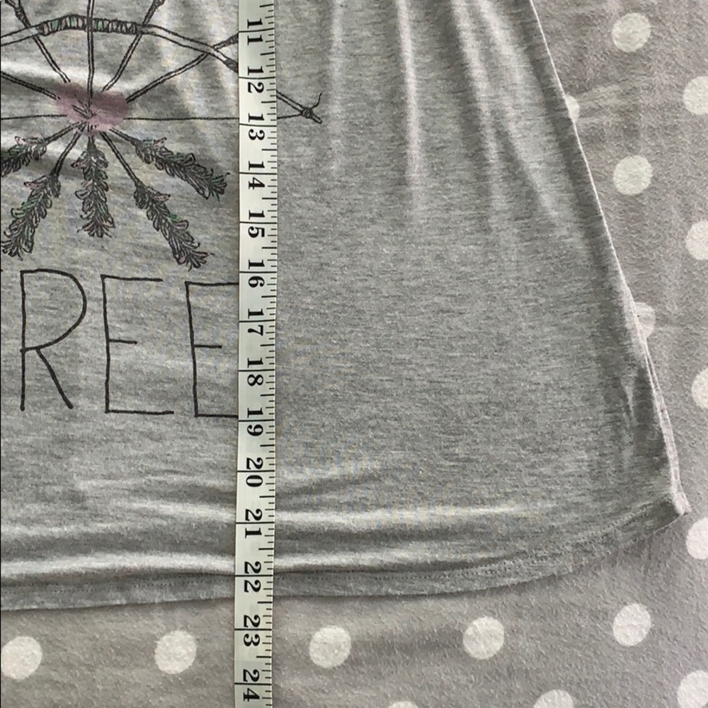 Threads Studio Tank Top - Picture 5 of 5
